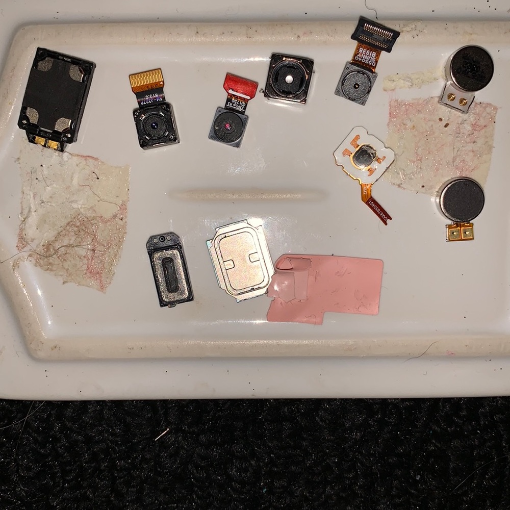 SPY GEAR !!!  CAMERAS , LISTENING DEVICES, AND MICRO GPS LOCATORS